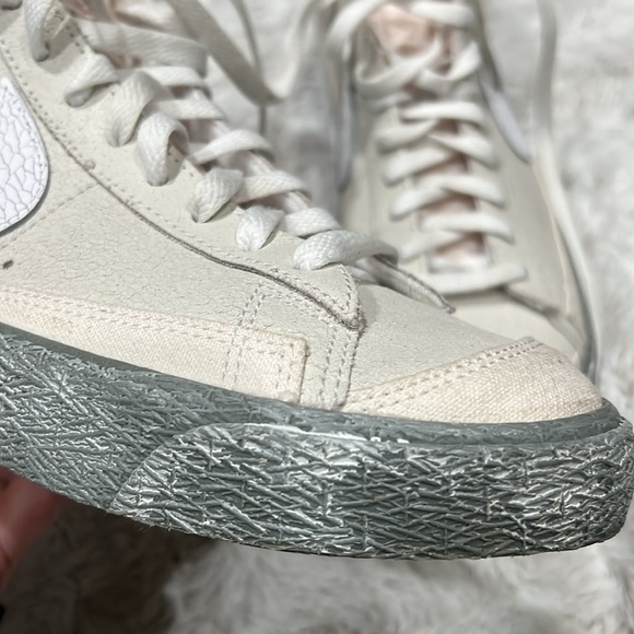 Nike Blazer Mid Men’s 10.5 / women’s 12 Beige Sail Crackle Sole Sneakers - Picture 6 of 9